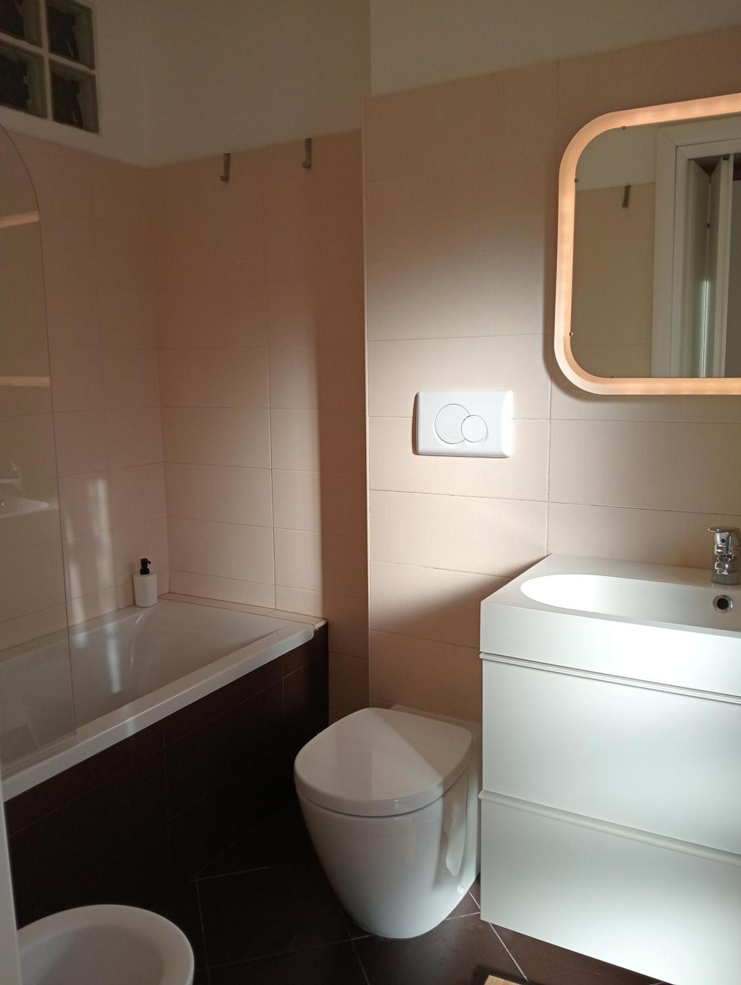 Sandonhouse Milano سان دوناتو ميلانيزي المظهر الخارجي الصورة